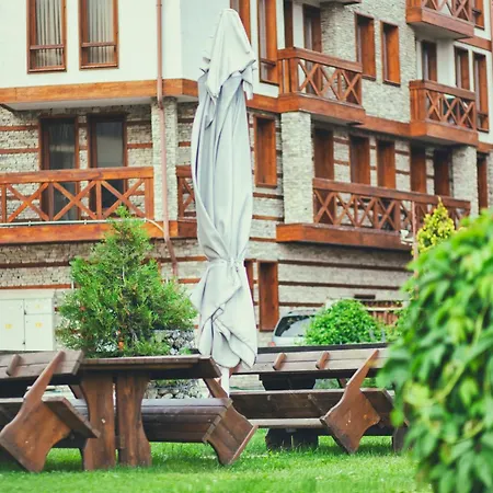 Appartamento Cozy Next To The Forest And The Gondola